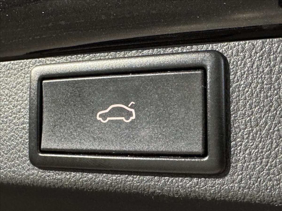 2020 Škoda Octavia - 12