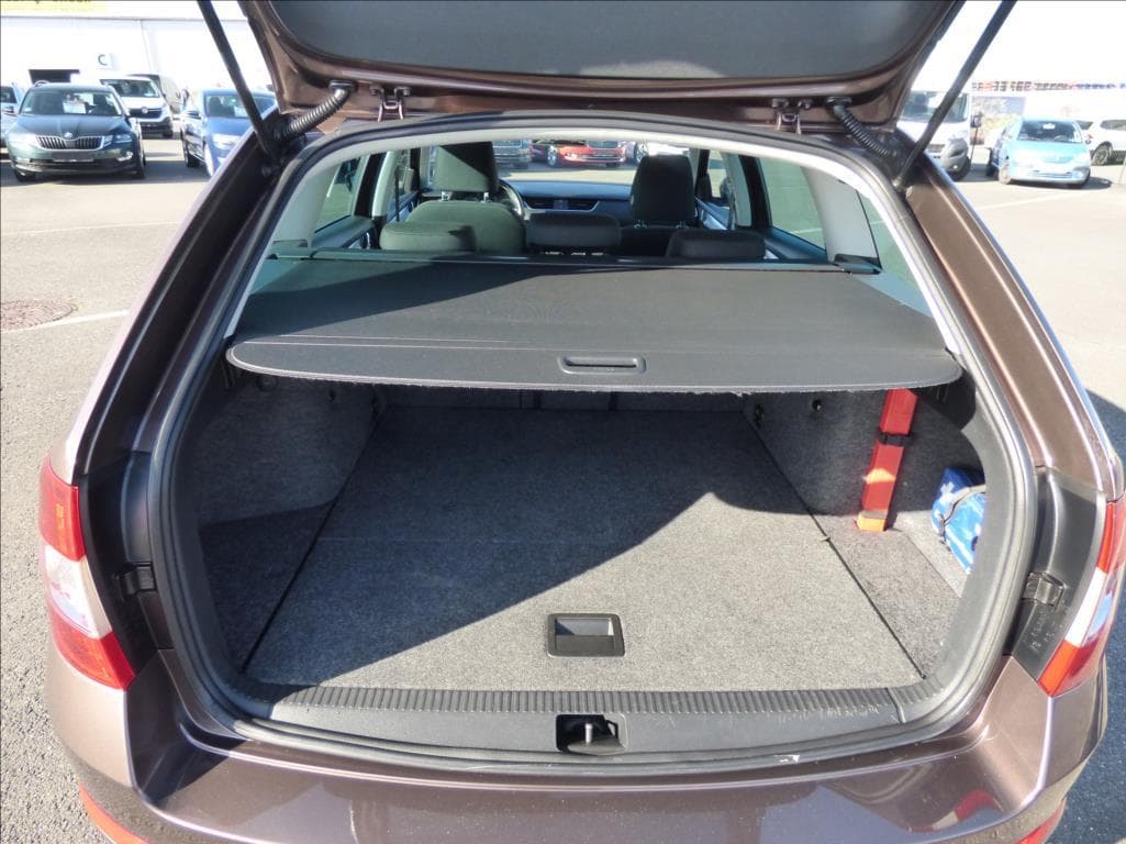 2015 Škoda Octavia - 11