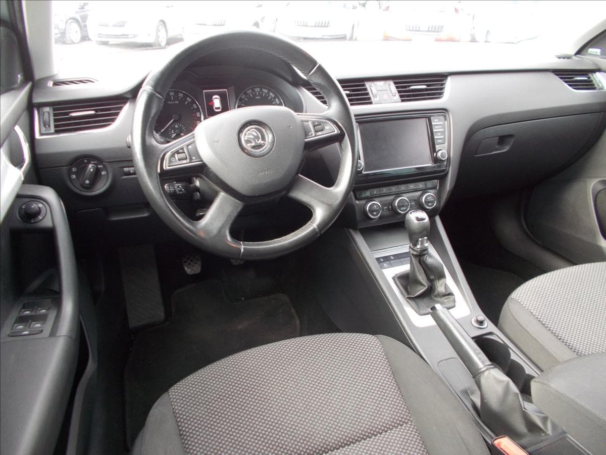 2015 Škoda OCTAVIA - 17