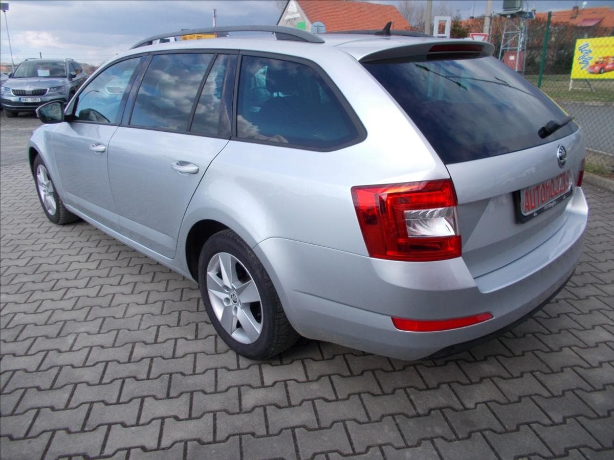 2015 Škoda OCTAVIA - 12