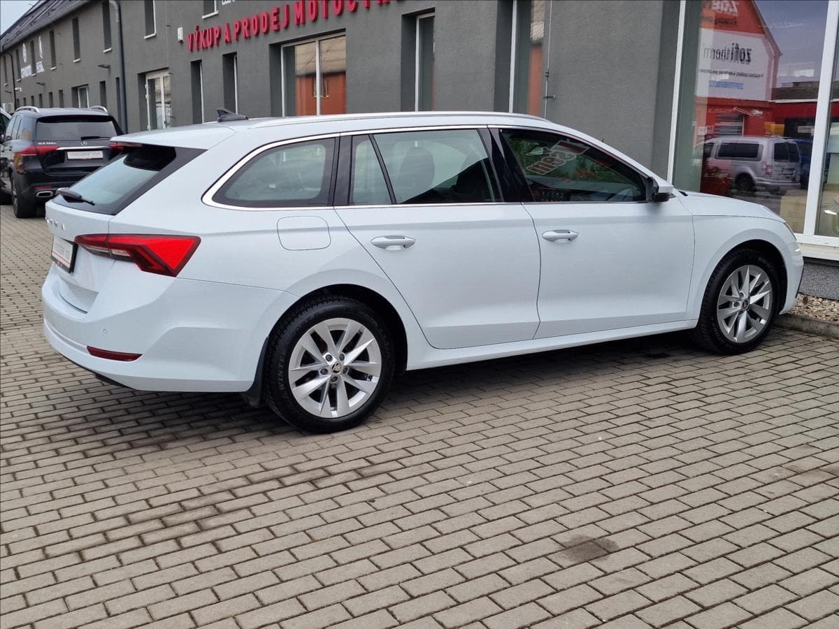 2021 Škoda OCTAVIA - 11