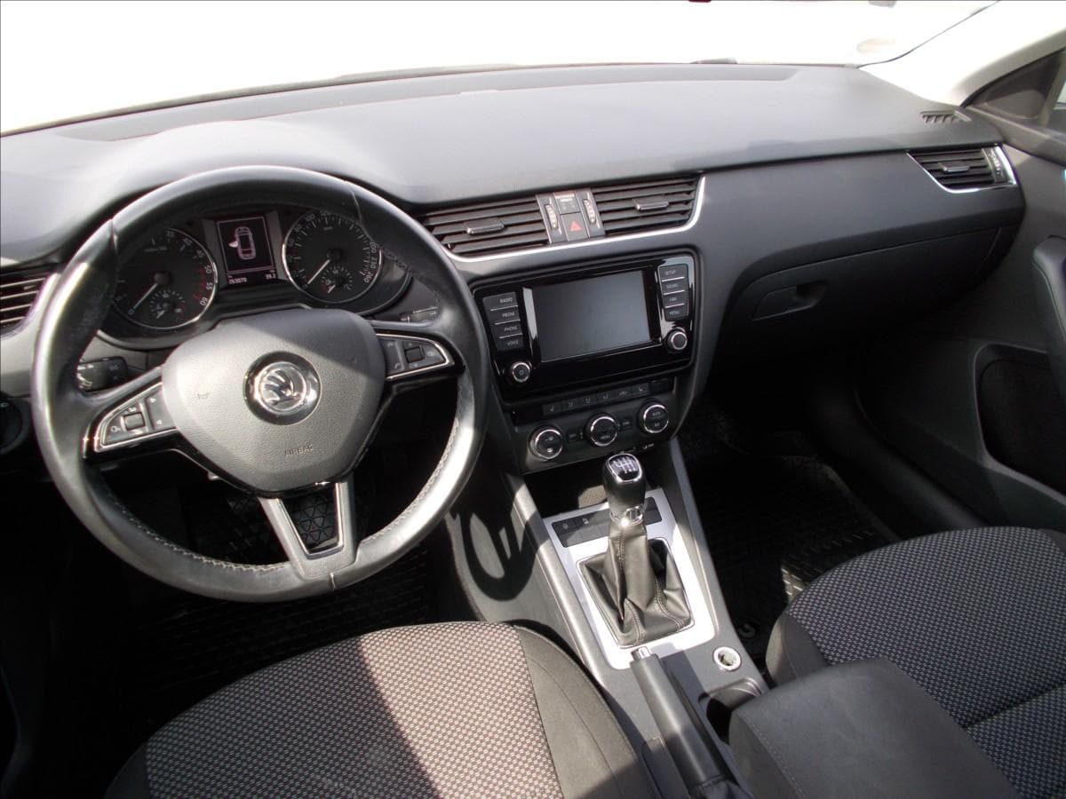 2016 Škoda OCTAVIA - 19