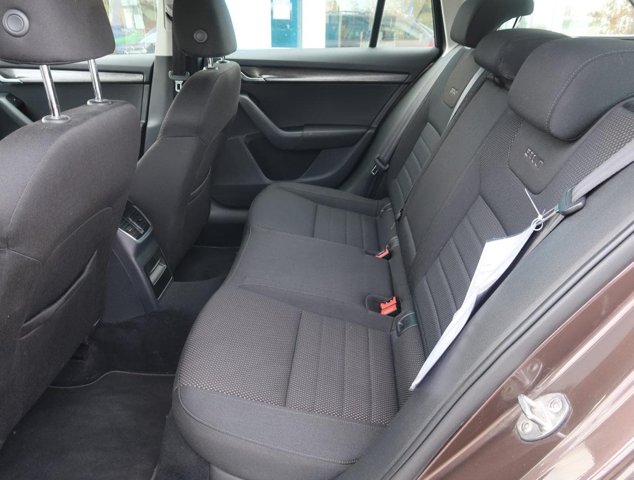 2016 Škoda Octavia - 29