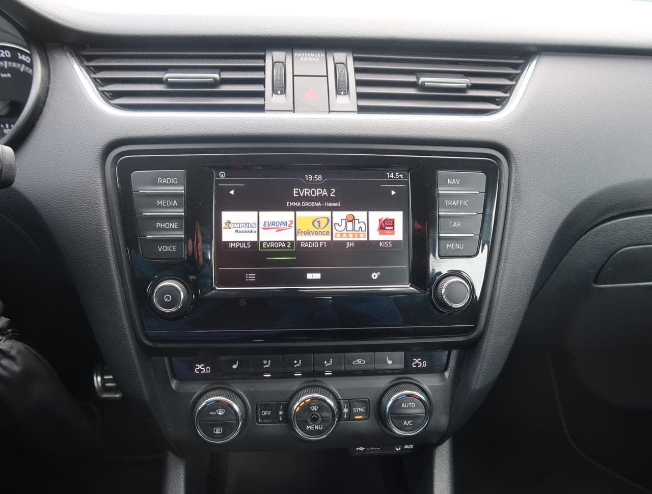 2016 Škoda Octavia - 35