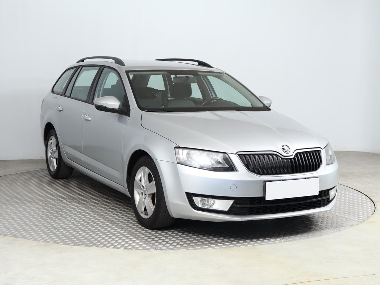 Škoda Octavia 1.6 TDI 81kW kombi