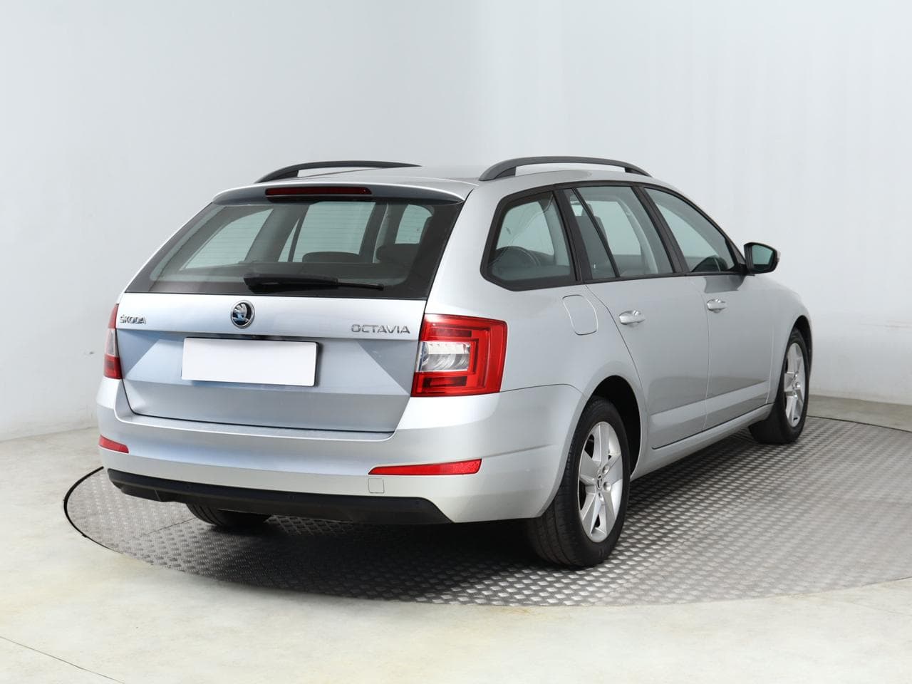 2015 Škoda Octavia - 13