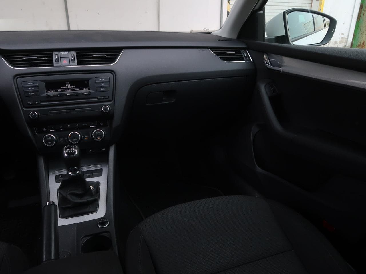 2013 Škoda Octavia - 21