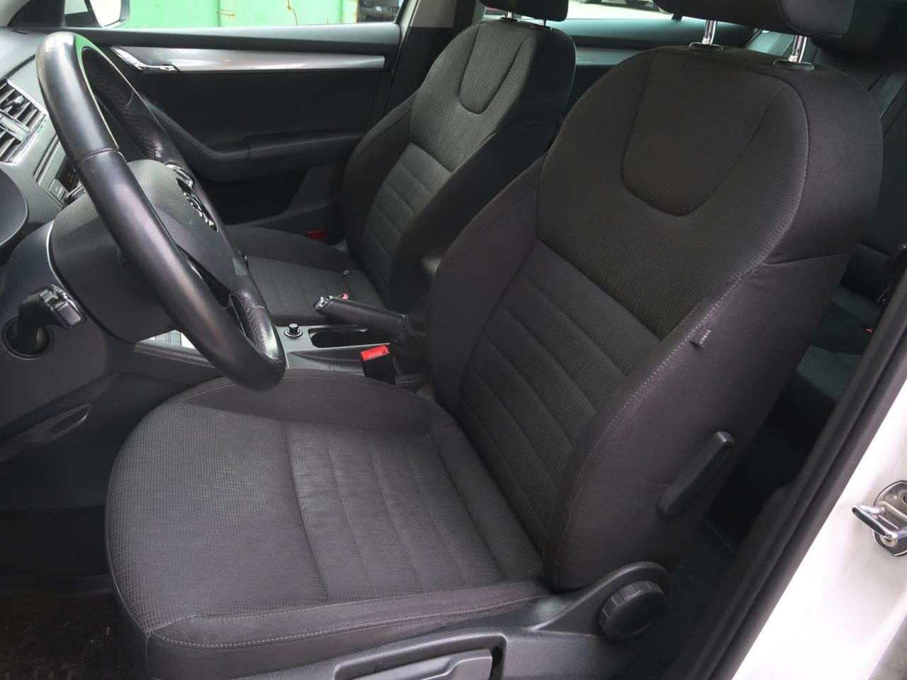 2013 Škoda Octavia - 31