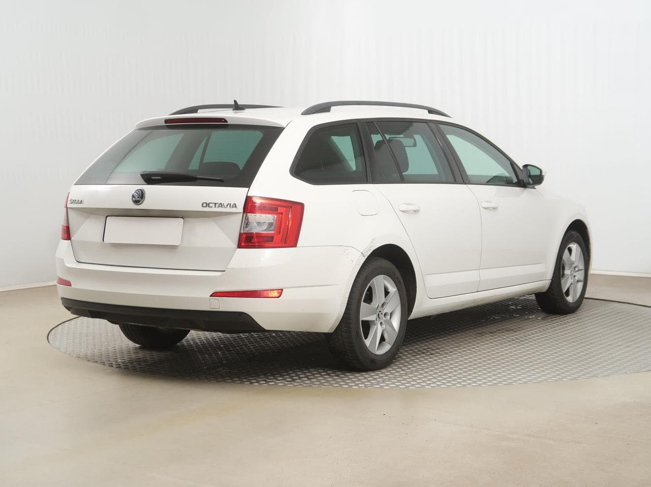 2013 Škoda Octavia - 13