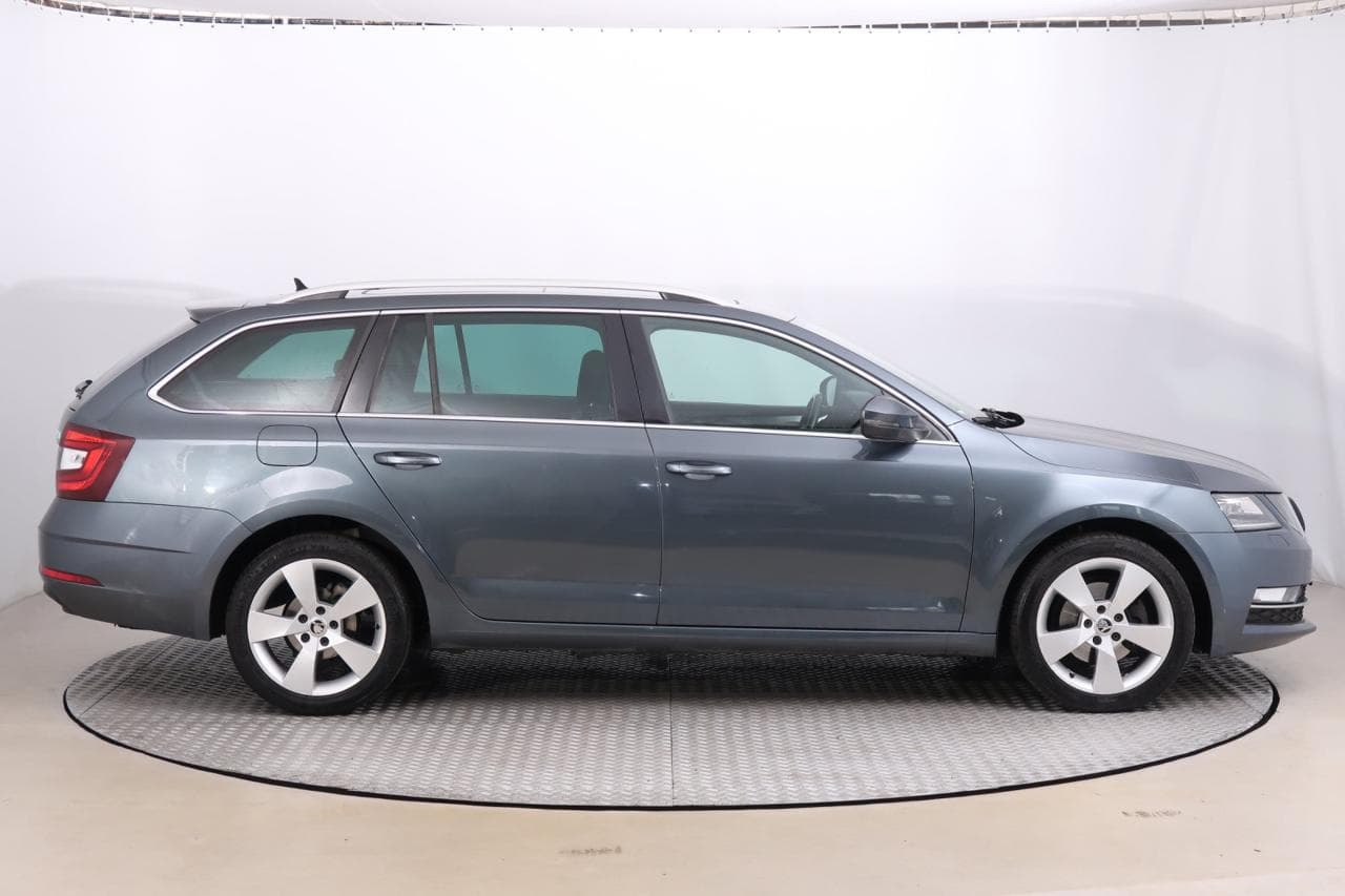 2020 Škoda Octavia - 15