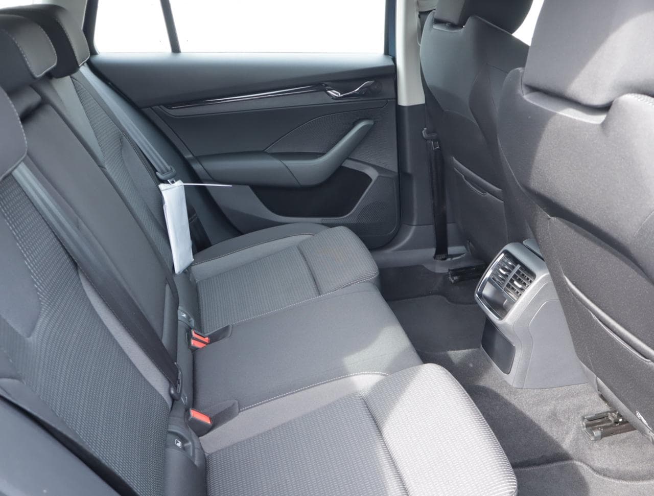 2022 Škoda Octavia - 25