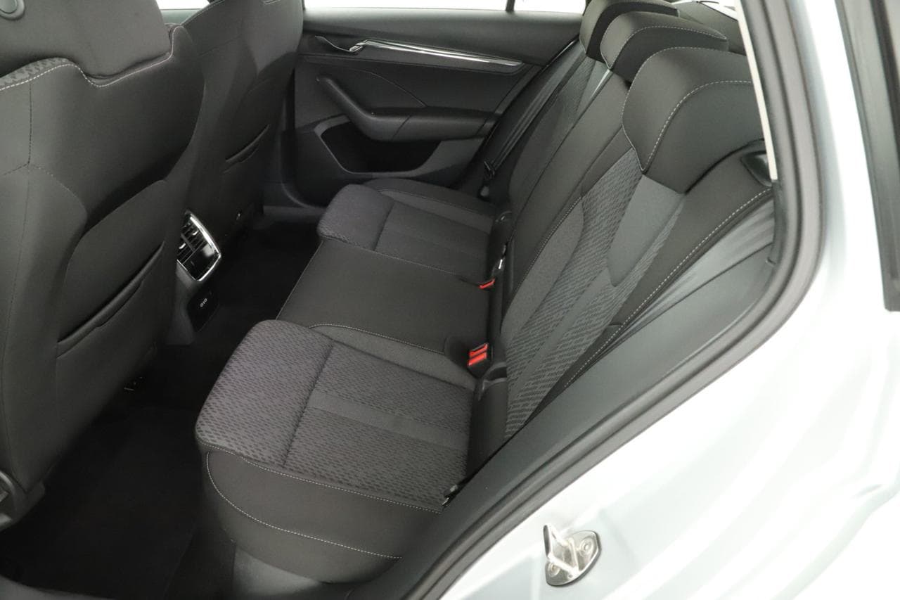 2021 Škoda Octavia - 12