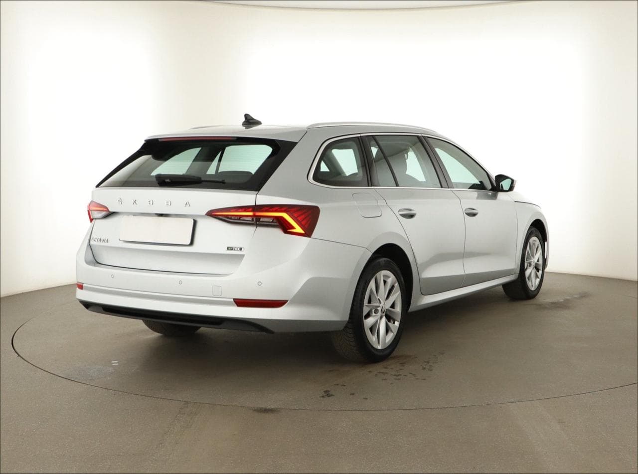 2021 Škoda Octavia - 7