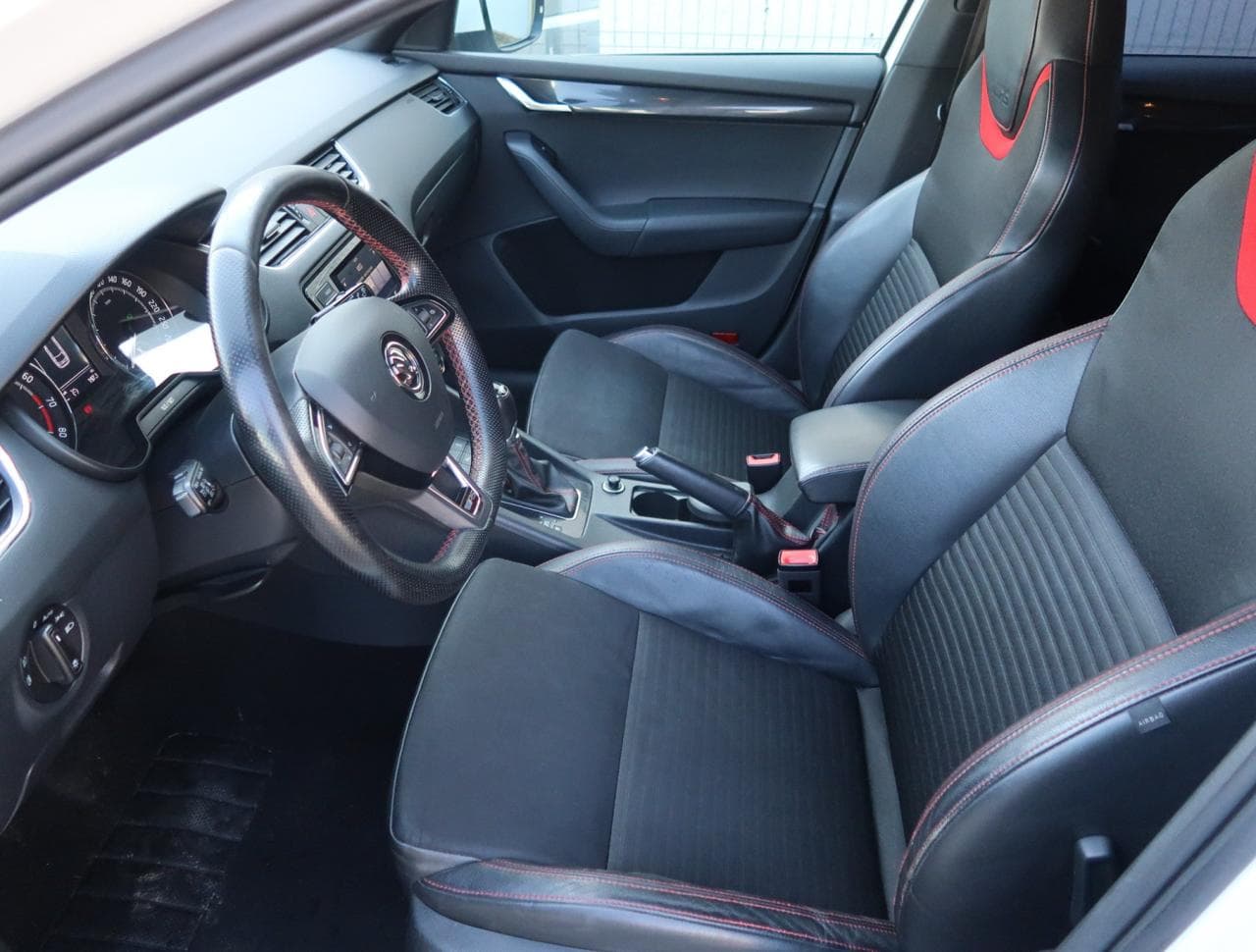 2014 Škoda Octavia - 16