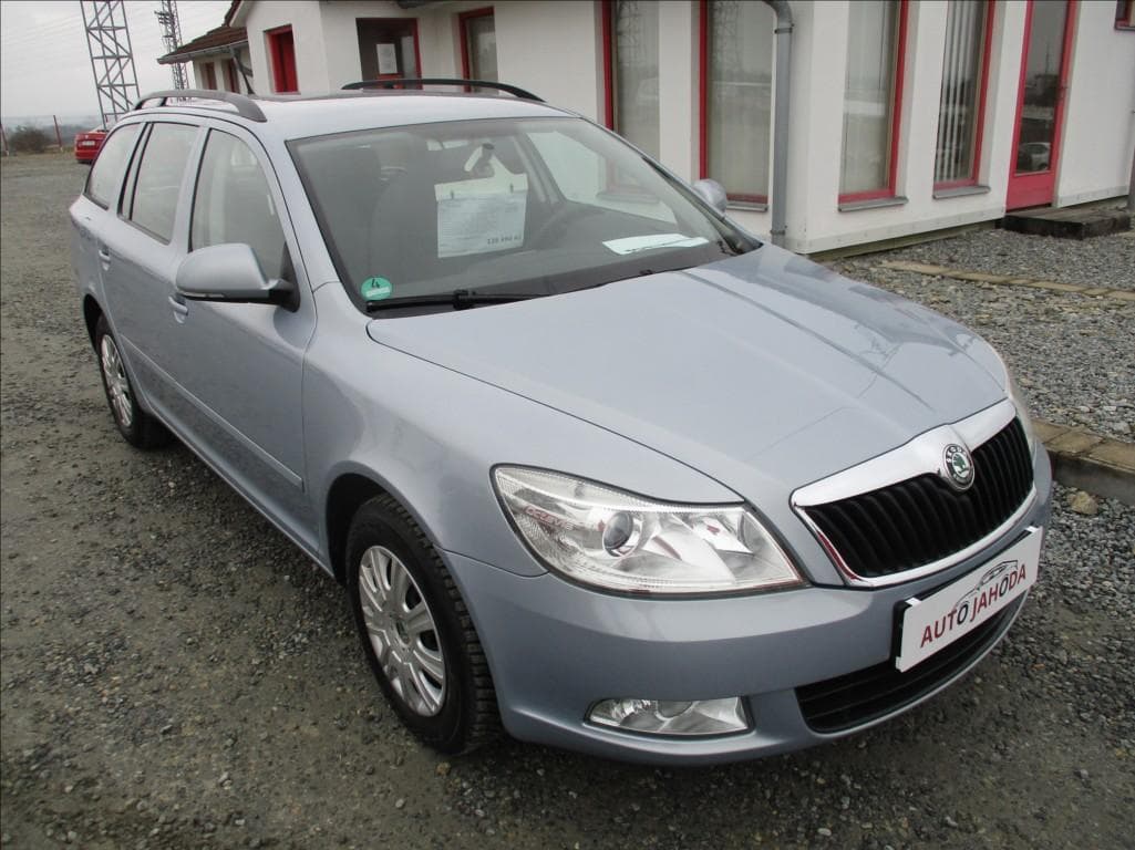 Škoda Octavia 1,2 TSI, serviska, aut. klima, kombi