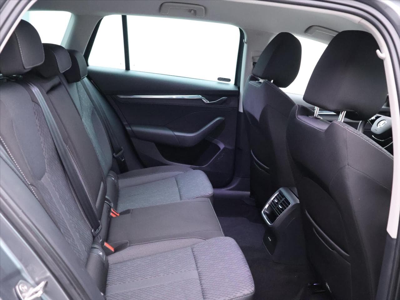 2023 Škoda OCTAVIA - 12