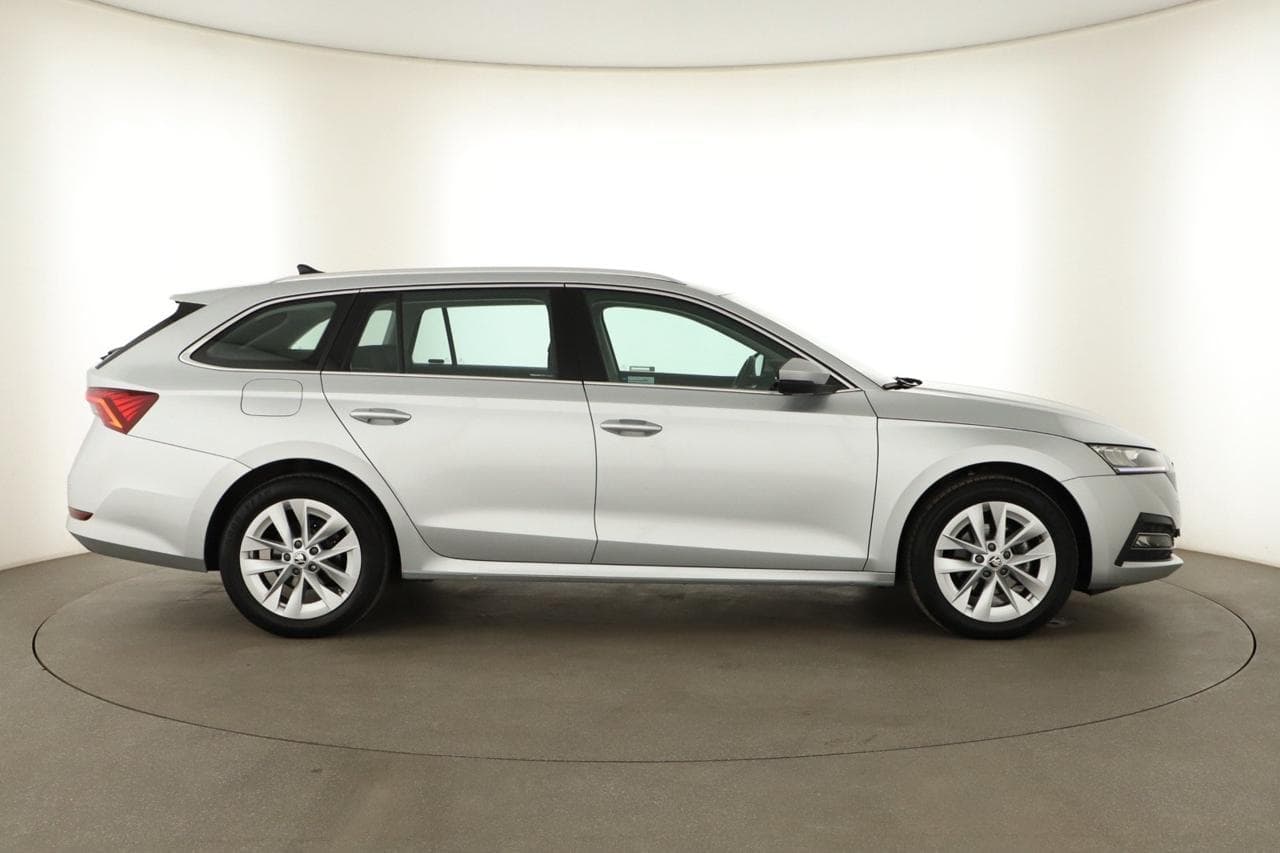 2024 Škoda OCTAVIA - 8