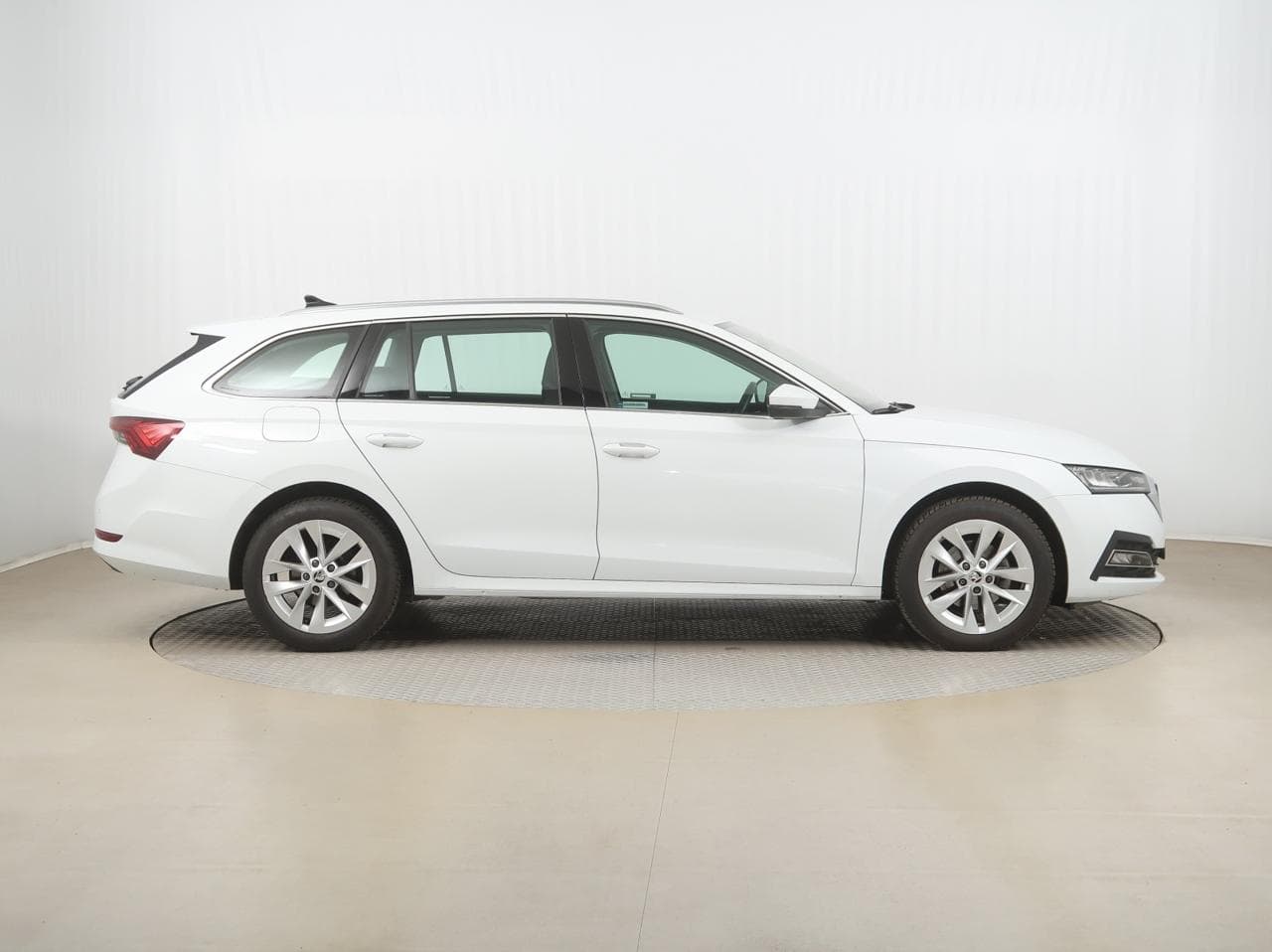 2024 Škoda OCTAVIA - 8