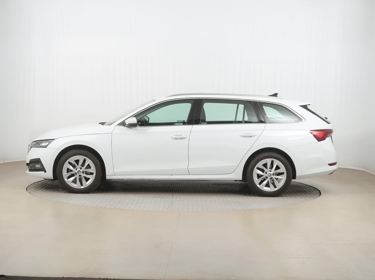 2024 Škoda OCTAVIA - 4