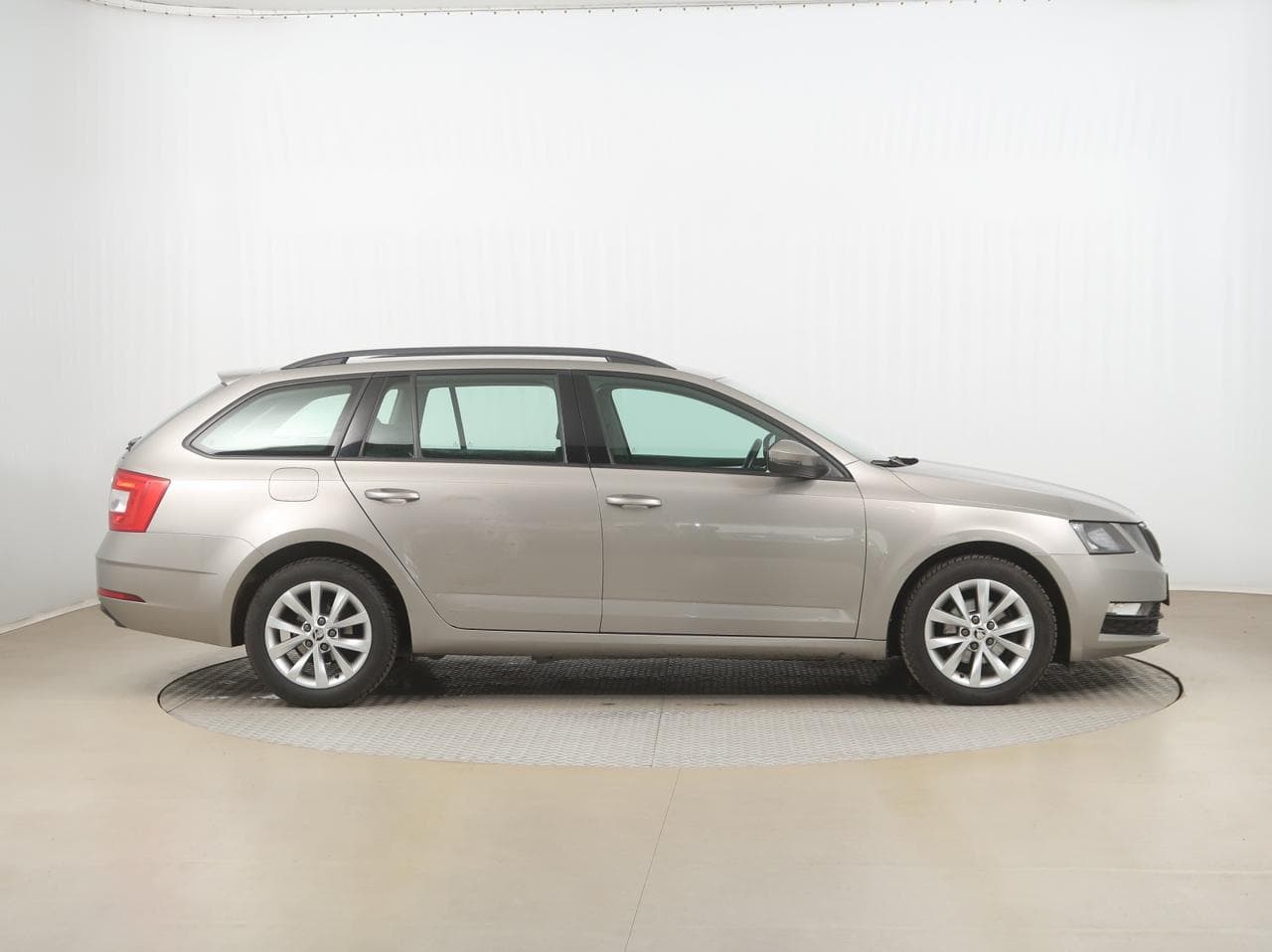 2018 Škoda OCTAVIA - 8