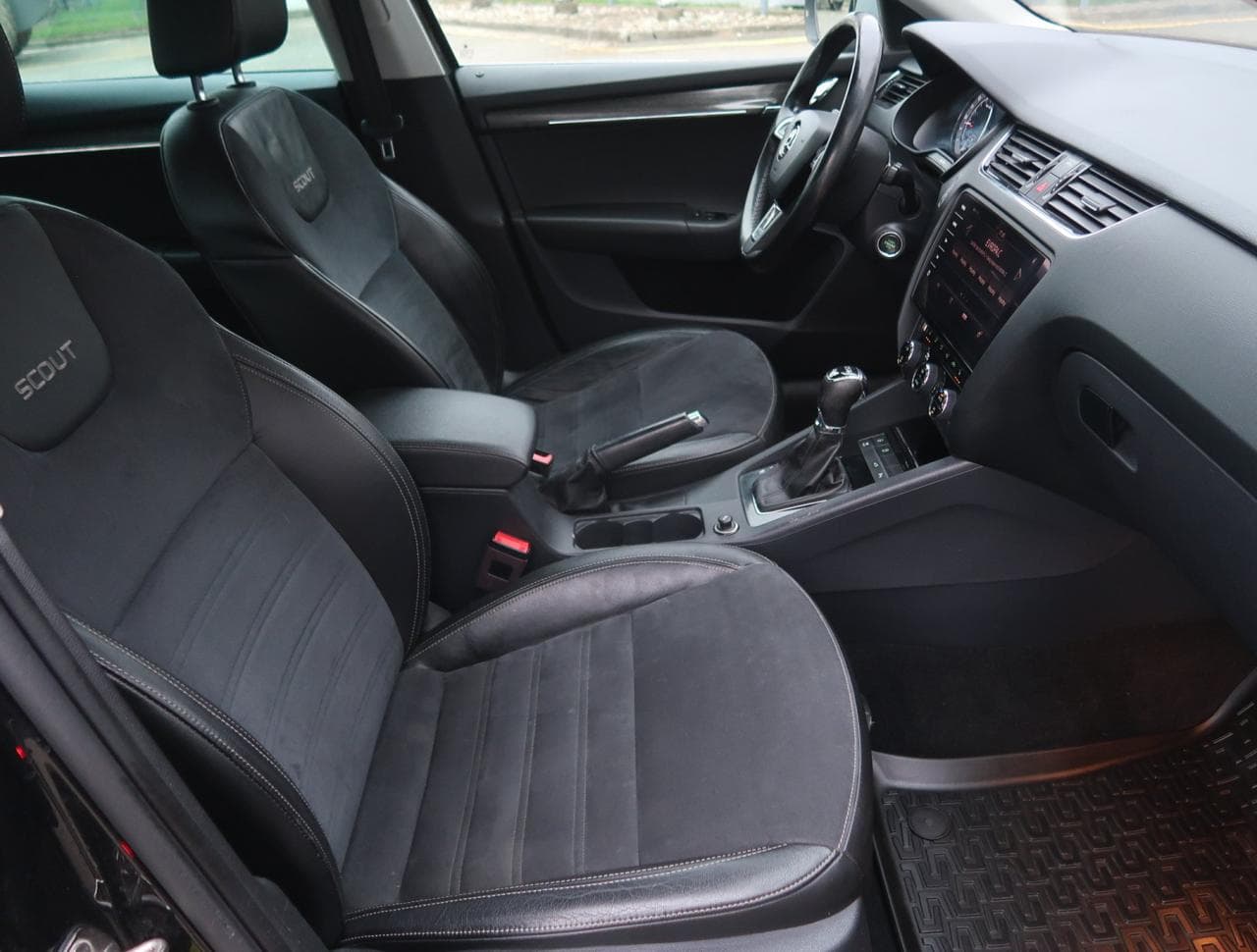 2018 Škoda OCTAVIA - 12