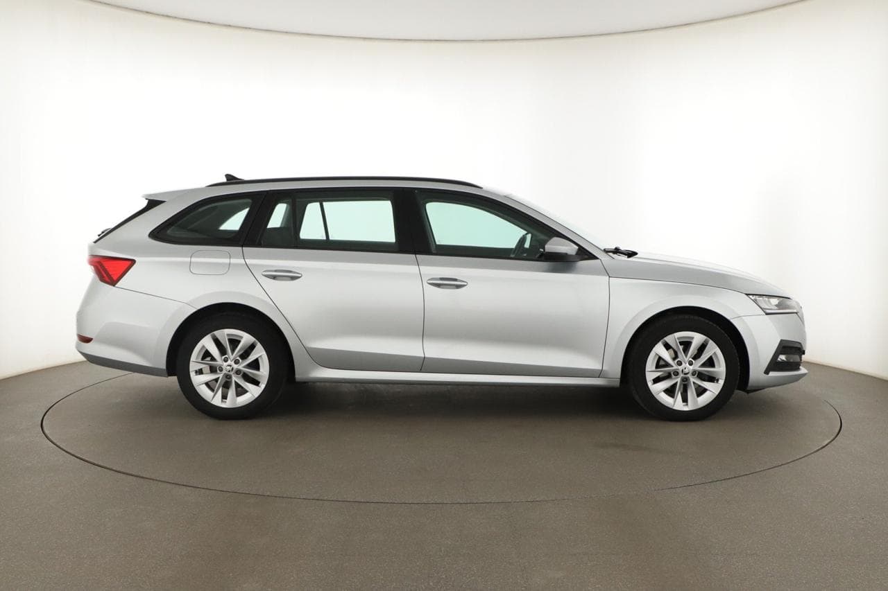 2020 Škoda OCTAVIA - 8