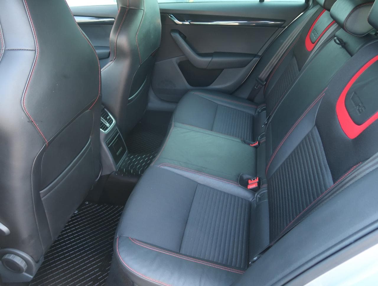2014 Škoda OCTAVIA - 17