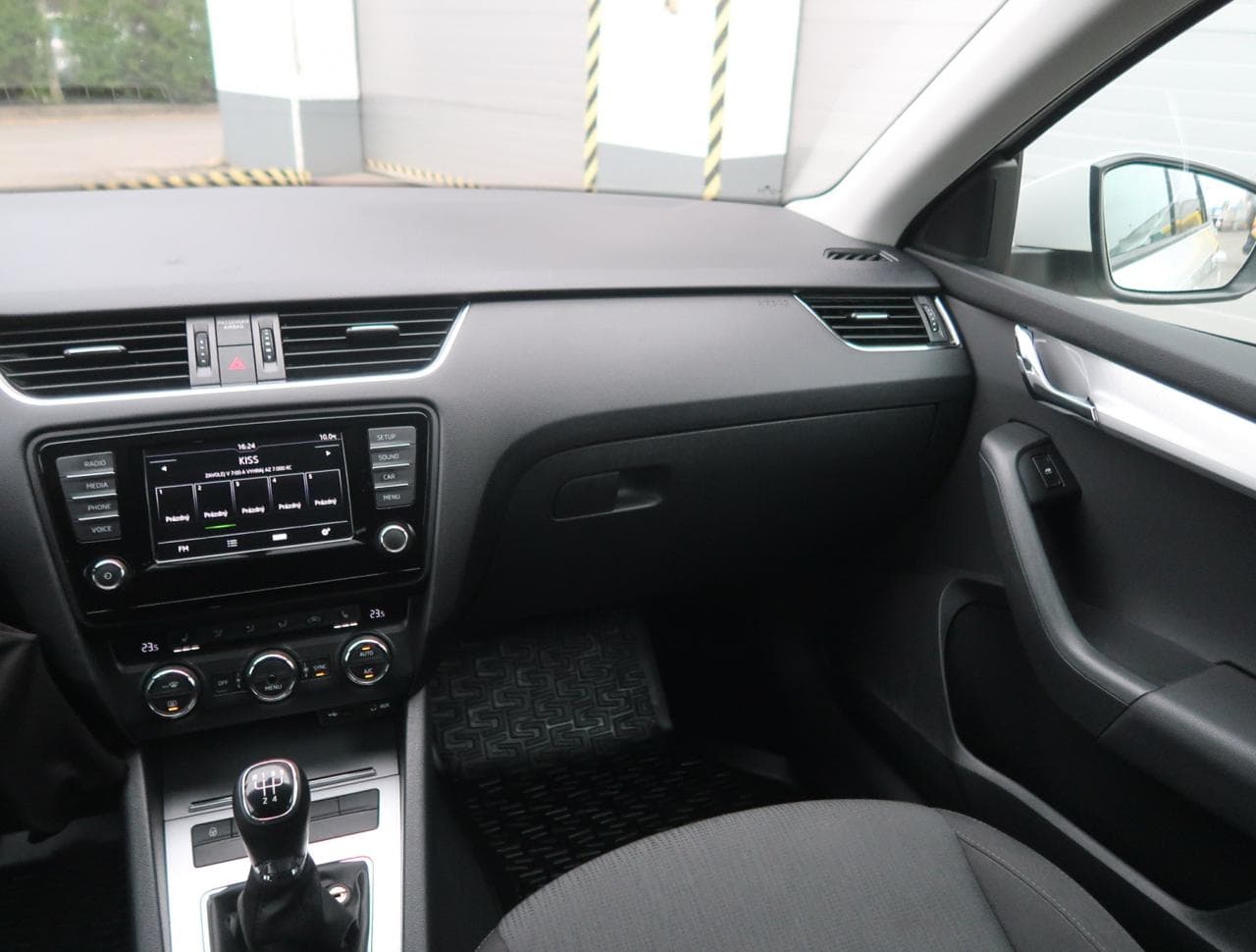 2015 Škoda OCTAVIA - 20