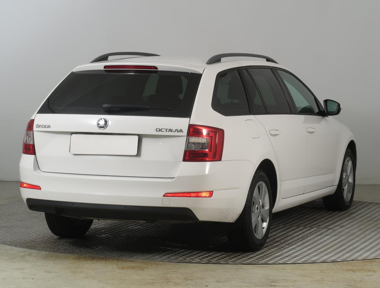 2015 Škoda OCTAVIA - 12