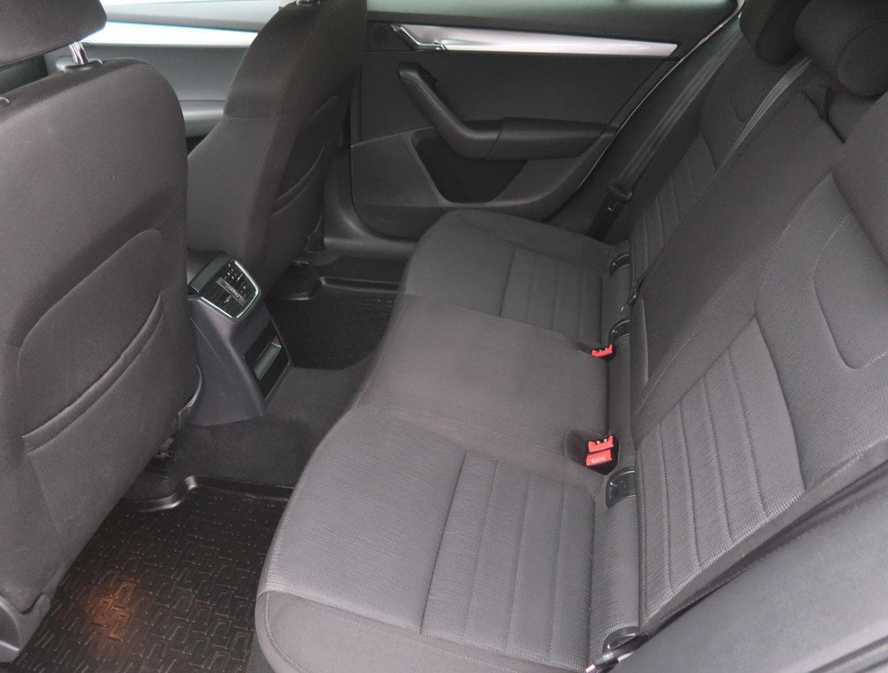2015 Škoda OCTAVIA - 27