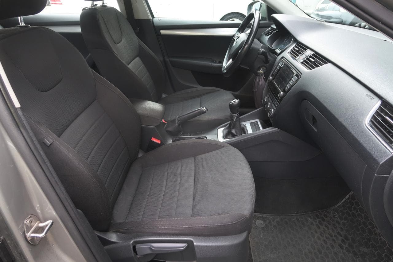 2016 Škoda OCTAVIA - 12