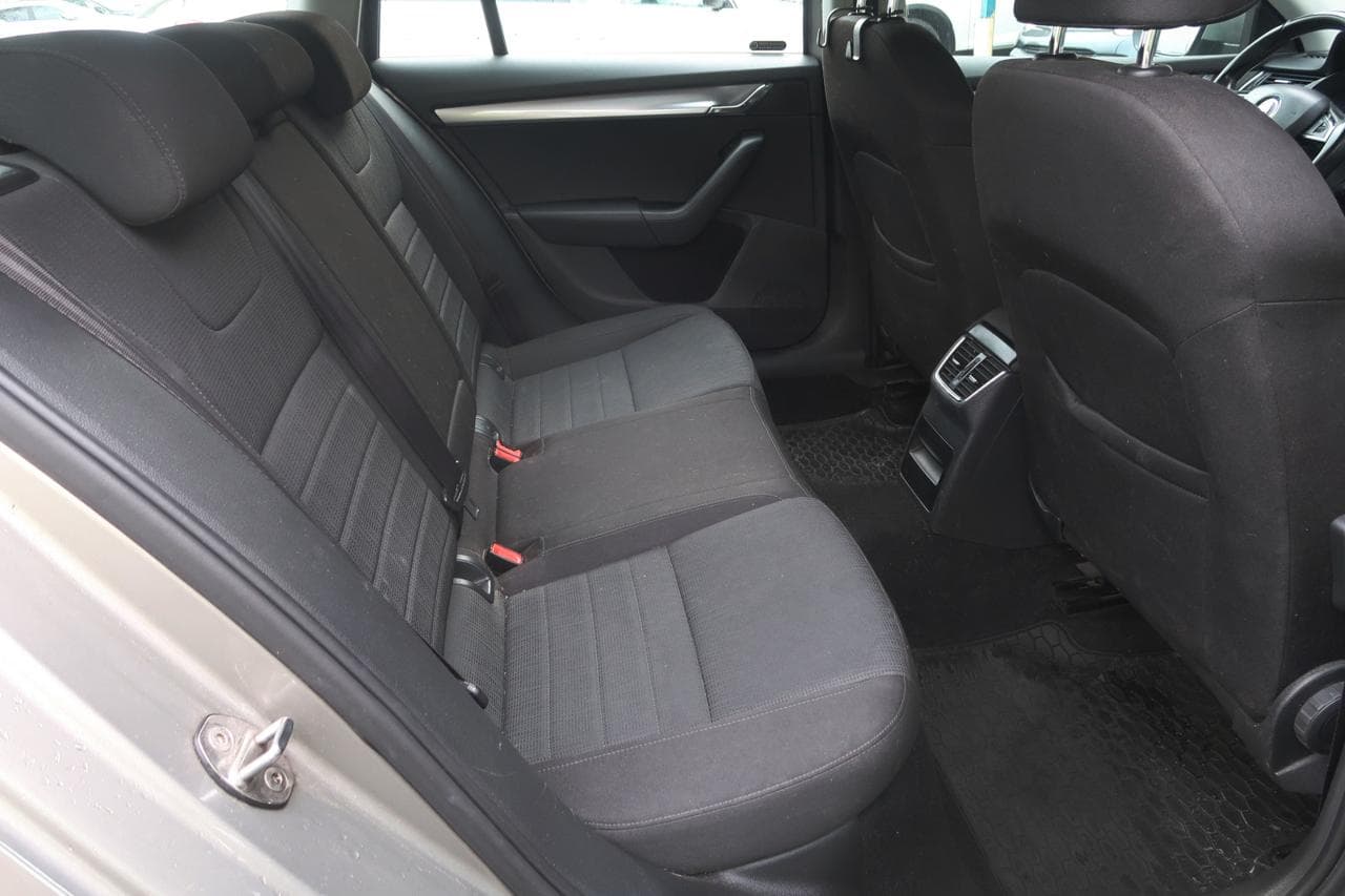 2016 Škoda OCTAVIA - 13