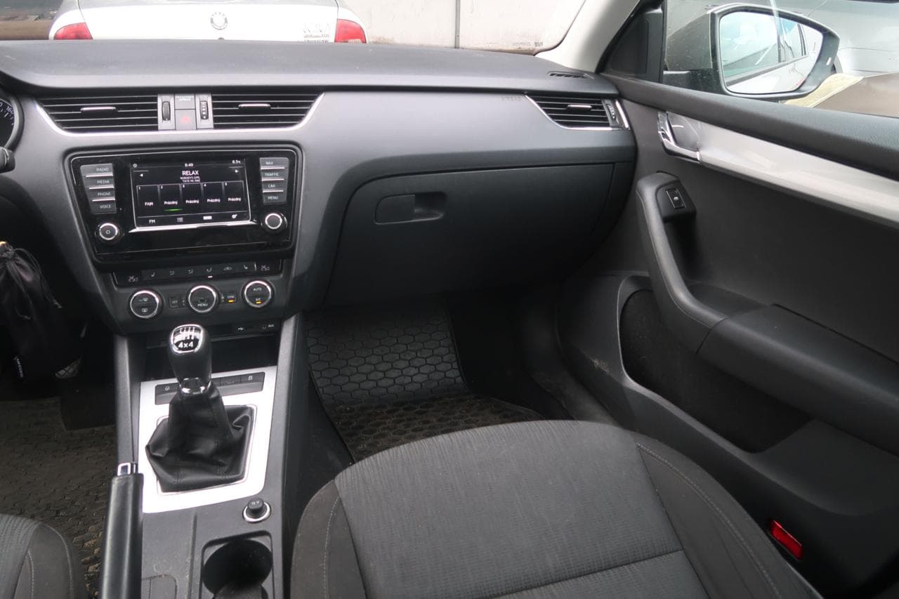 2016 Škoda OCTAVIA - 11