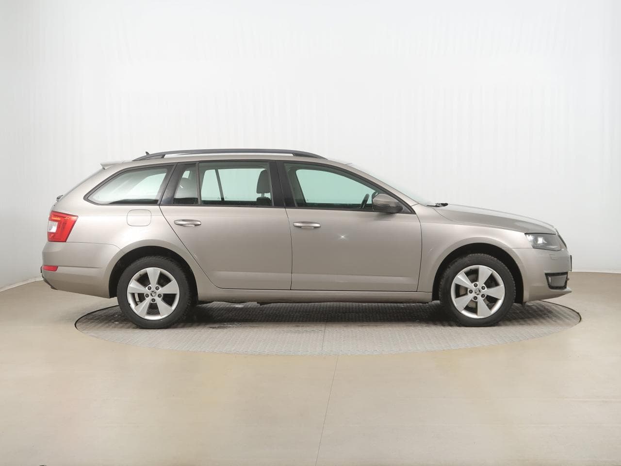2016 Škoda OCTAVIA - 8