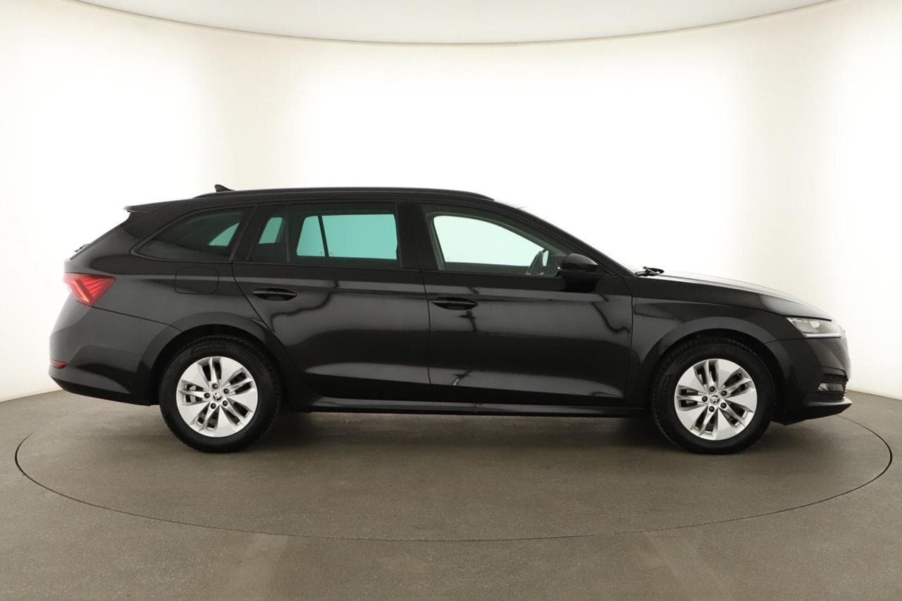 2021 Škoda OCTAVIA - 8