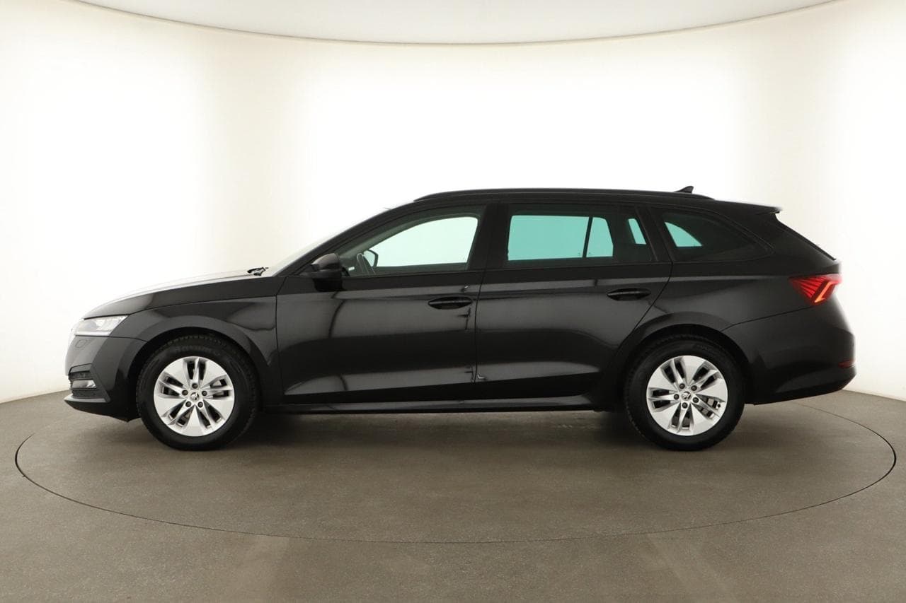 2021 Škoda OCTAVIA - 4