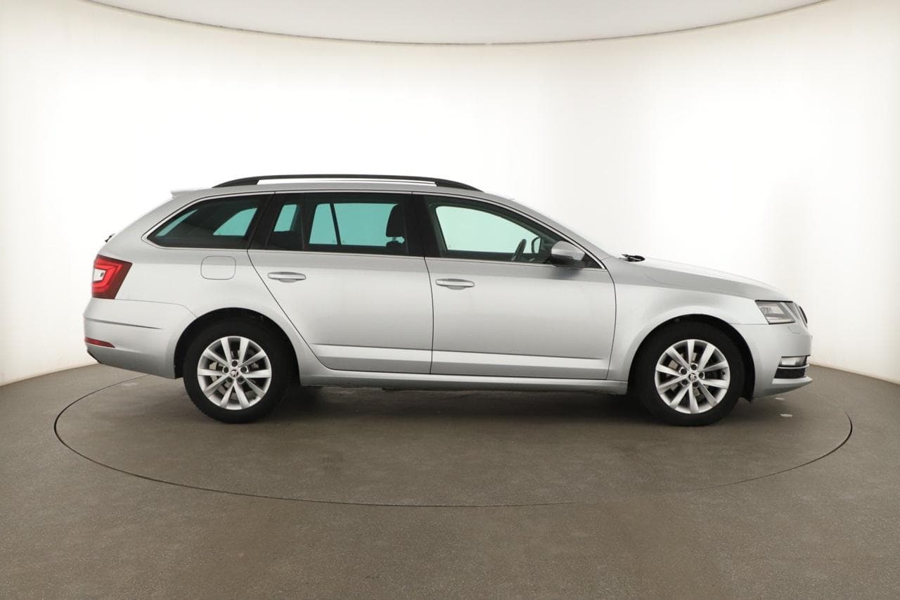 2018 Škoda OCTAVIA - 8