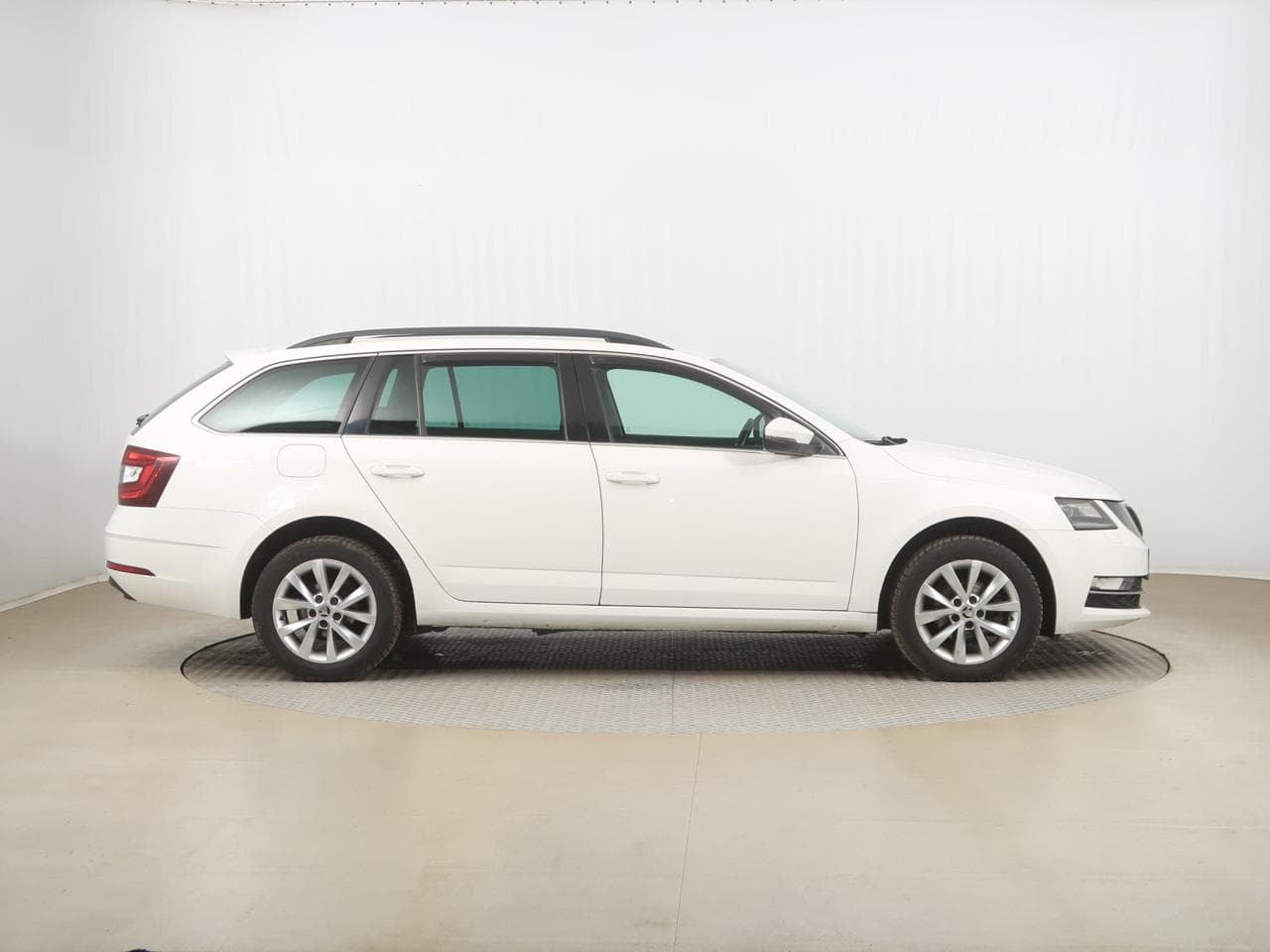 2017 Škoda OCTAVIA - 9