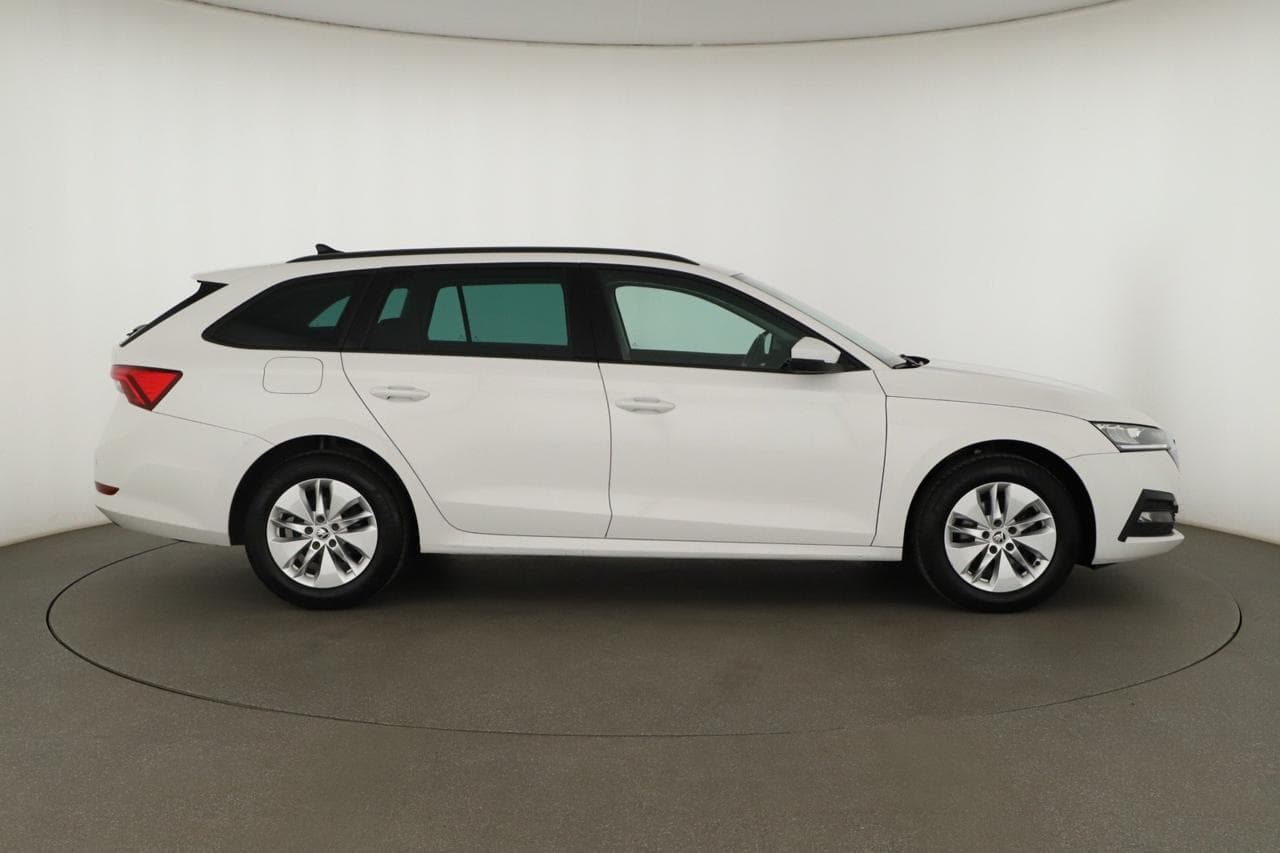 2022 Škoda OCTAVIA - 8