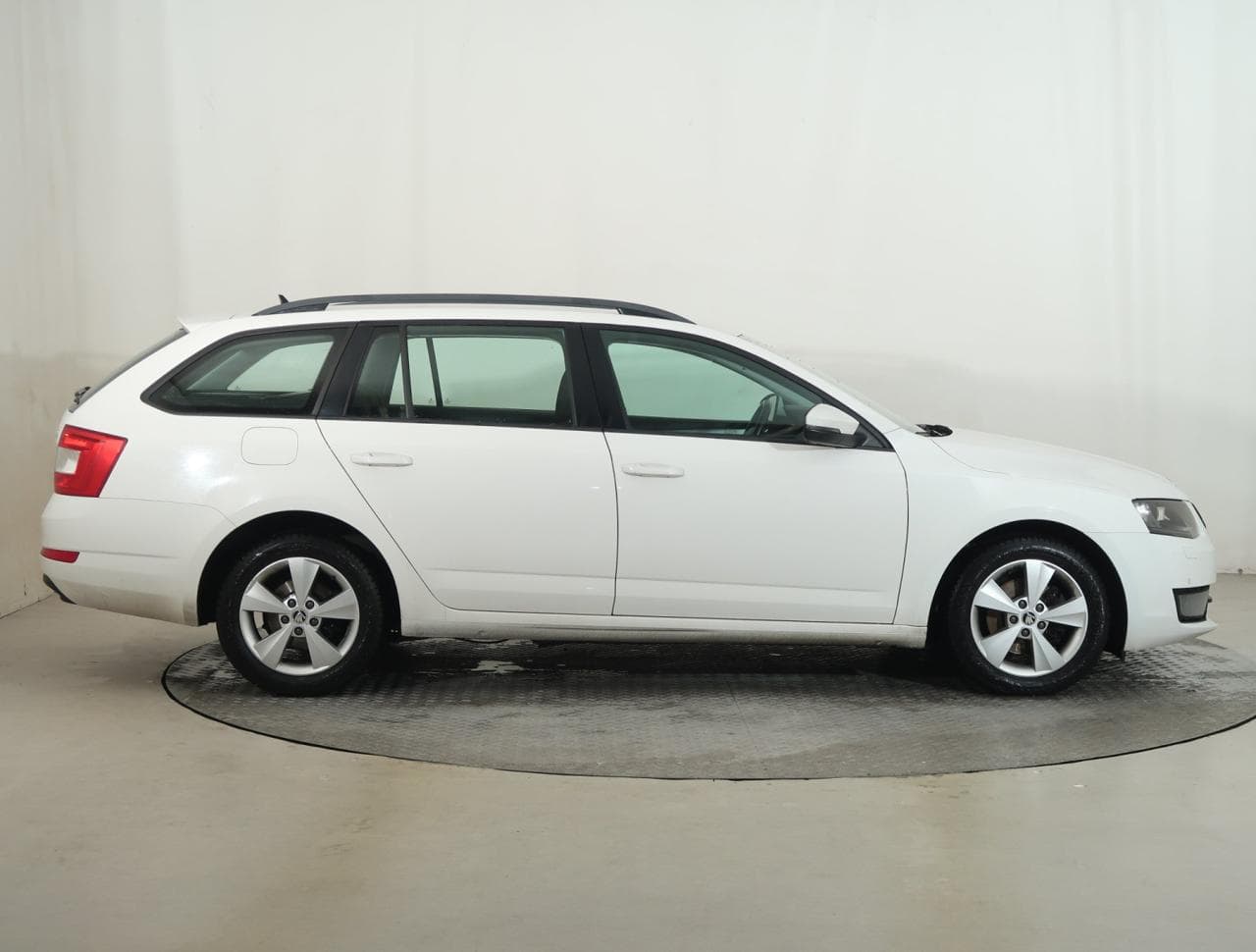 2017 Škoda OCTAVIA - 8