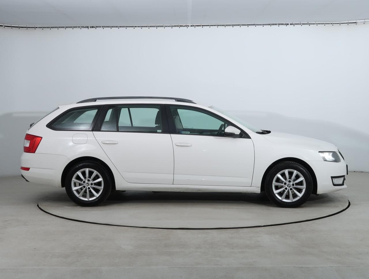2017 Škoda OCTAVIA - 8