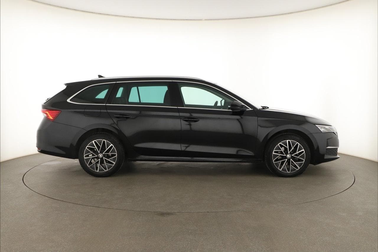 2024 Škoda OCTAVIA - 8