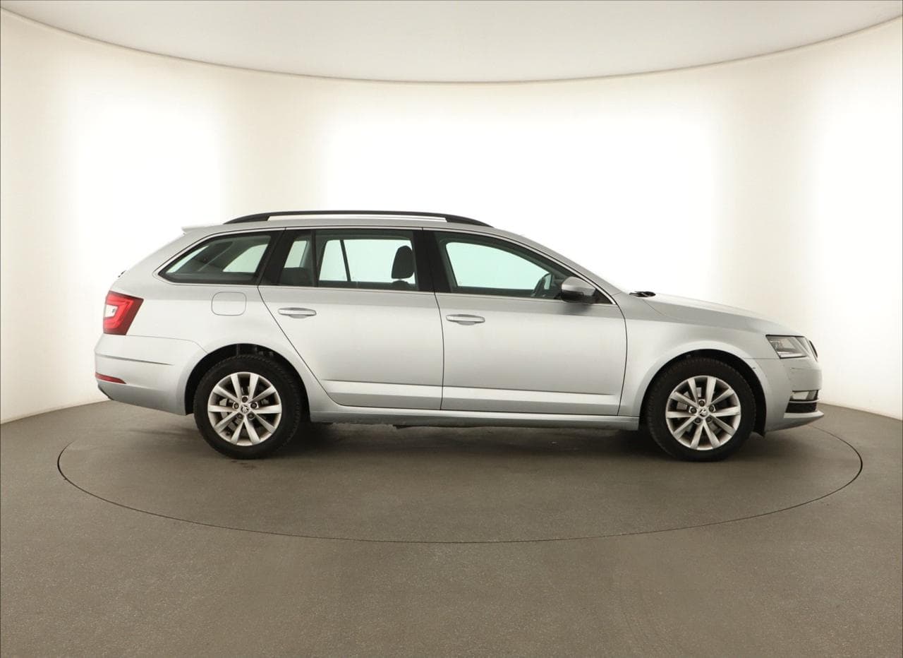 2017 Škoda OCTAVIA - 14