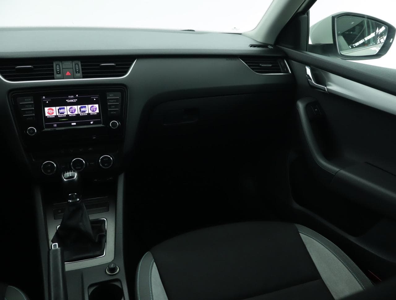 2017 Škoda OCTAVIA - 11