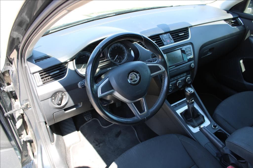 2015 Škoda OCTAVIA - 18