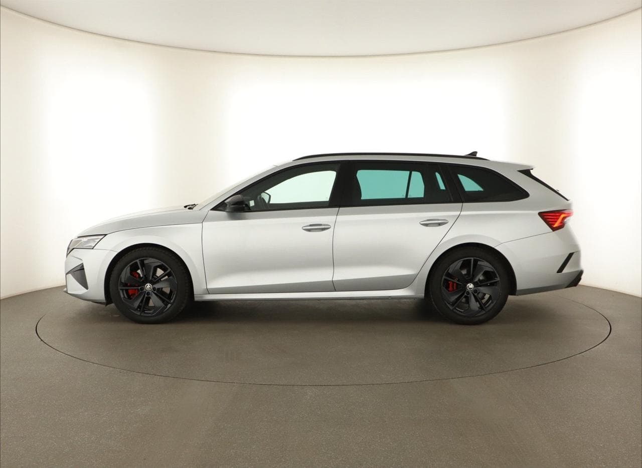 2025 Škoda OCTAVIA - 4