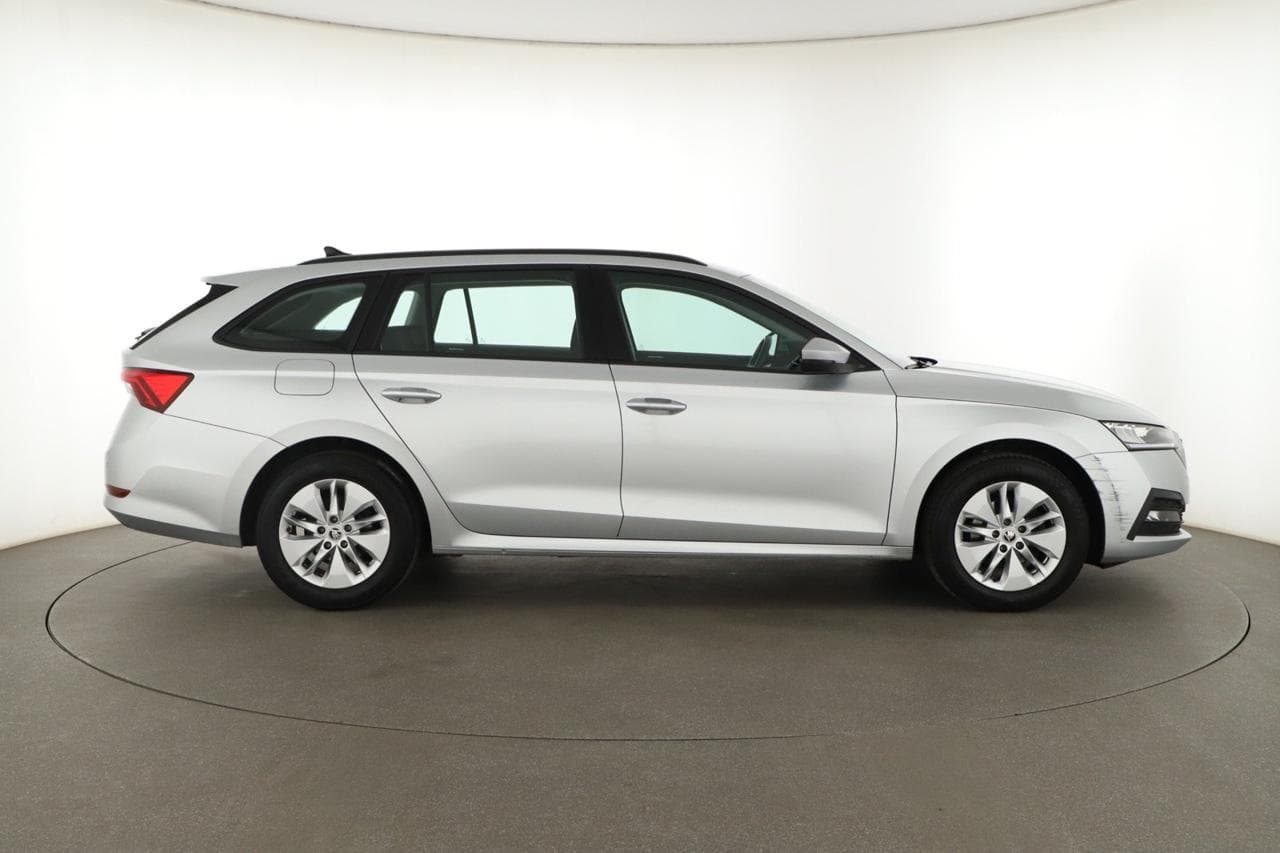2022 Škoda OCTAVIA - 8