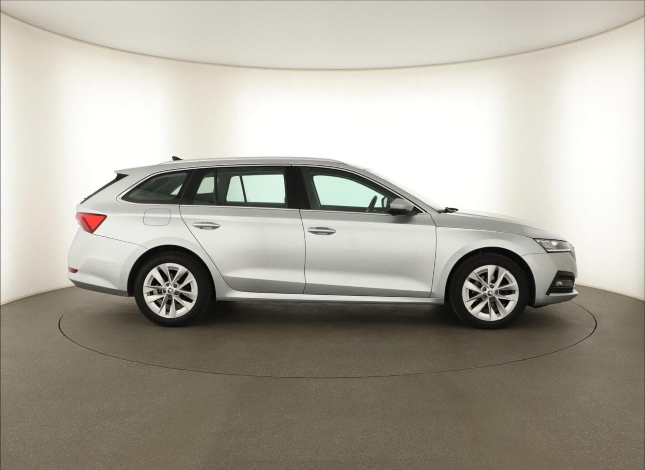2020 Škoda OCTAVIA - 8