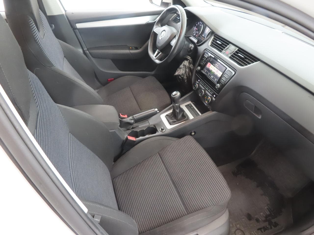 2015 Škoda OCTAVIA - 12