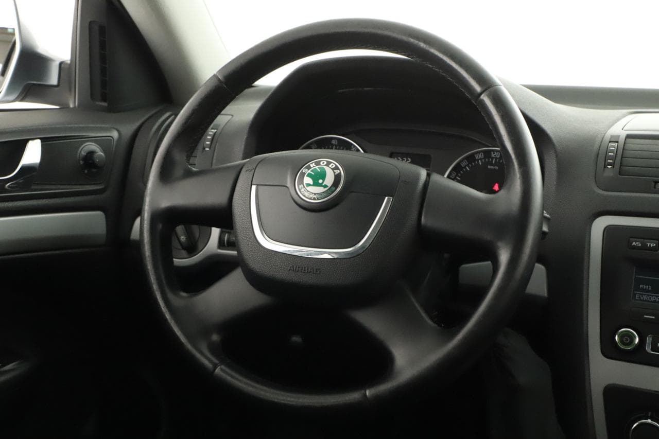 2013 Škoda OCTAVIA - 17
